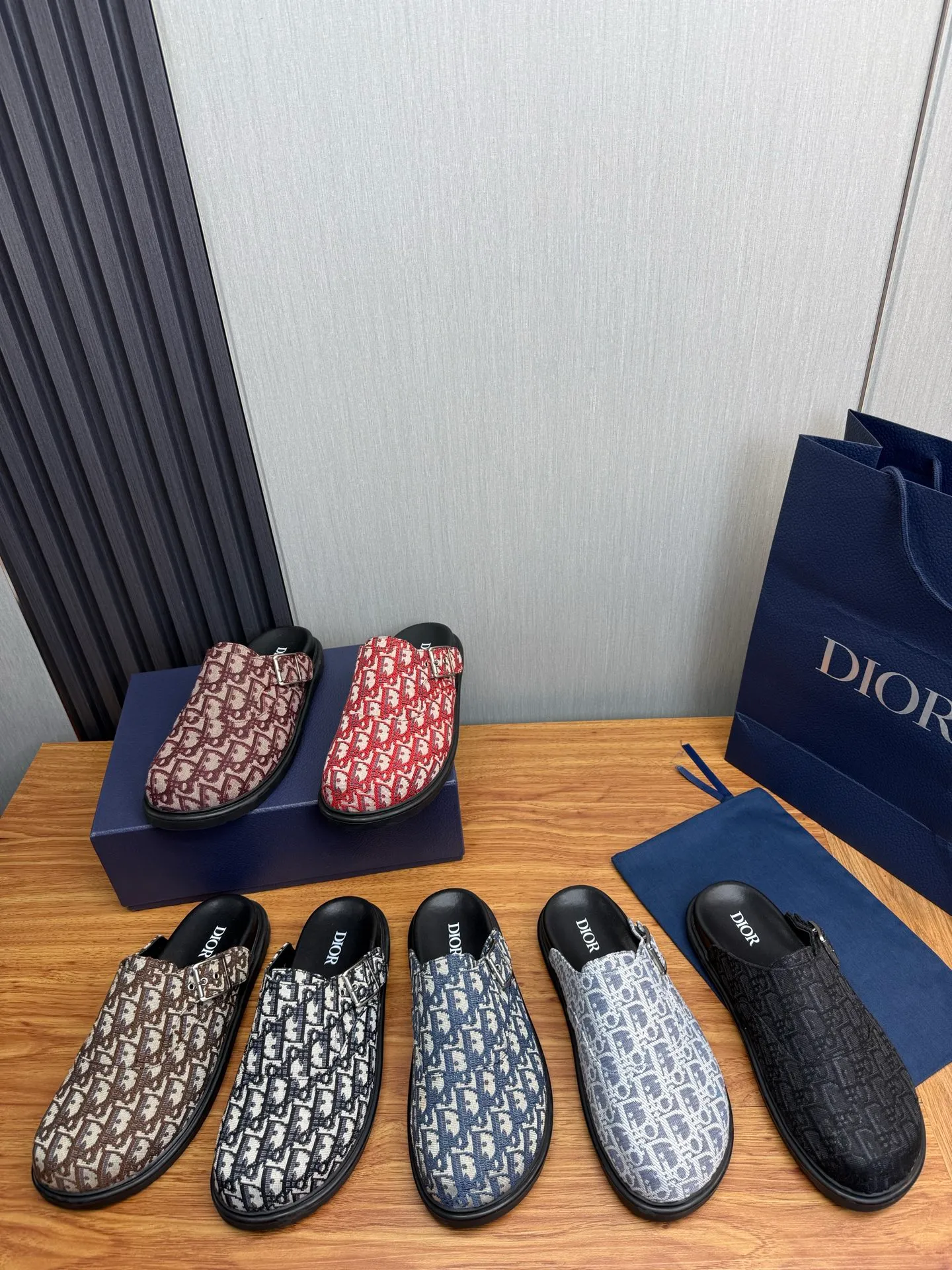 Men's men's shoes 420💰 Dior. Men's slippers🩴Official website 1:1 production 38-45 yards 45 46 🉑️Customized original material shipped✅